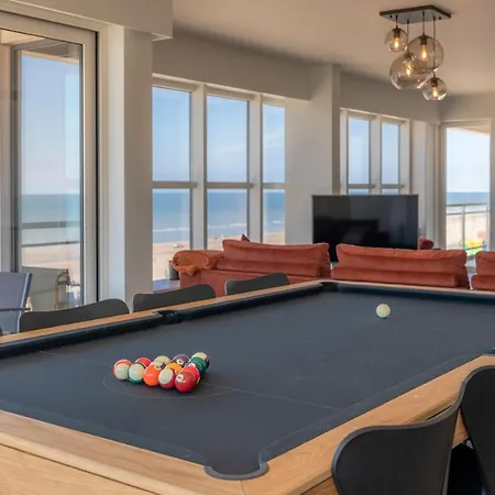 Apartamento Panne-o-rama 601, 5 Bedrooms - 10p, Luxurious, Breathtaking Sea View De Panne