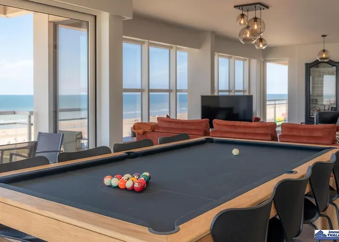 Apartamento Panne-o-rama 601, 5 Bedrooms - 10p, Luxurious, Breathtaking Sea View De Panne