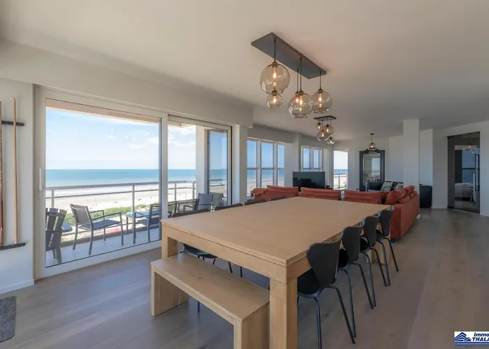 Panne-o-rama 601, 5 Bedrooms - 10p, Luxurious, Breathtaking Sea View De Panne