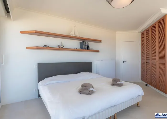 Panne-o-rama 601, 5 Bedrooms - 10p, Luxurious, Breathtaking Sea View * De Panne